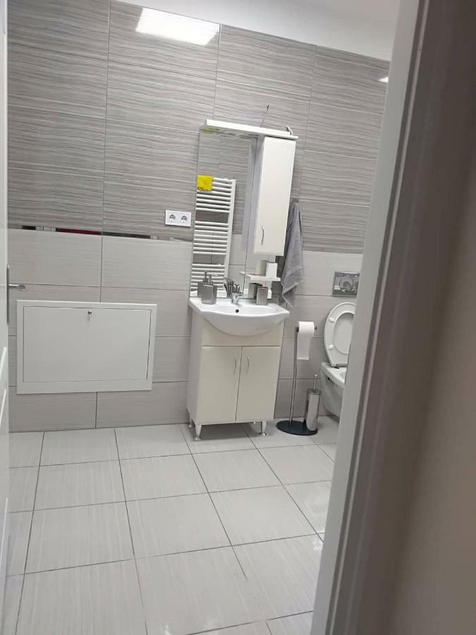 Hotel Alma Vendégház Veszprém Esterno foto