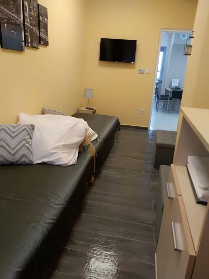 Hotel Alma Vendégház Veszprém Esterno foto